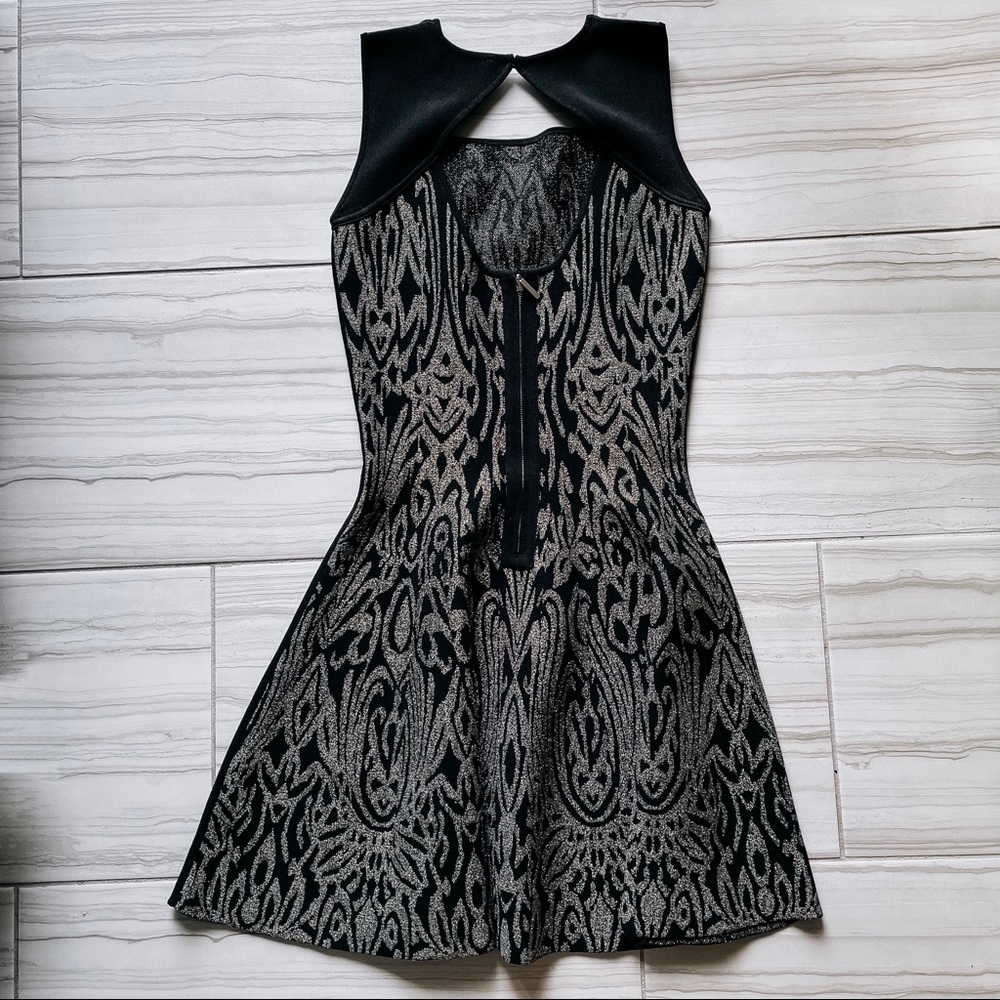 Black and gold knitted stretched mini dress